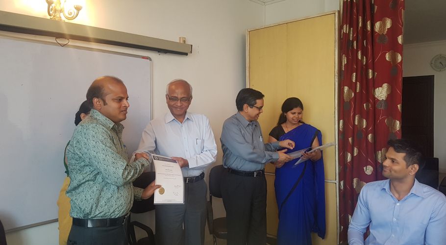 Sh. Awadhesh Kumar Prasad from TATA STEEL  recieving his certificate after attending the RSFTM Program of CILT from 30 Apr - 04 May 2018